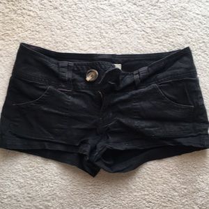 Low rise short shorts